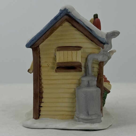 Vintage 1990 Dickensville Collectables Porcelain Apple Stand Christmas Village - Picture 5 of 13